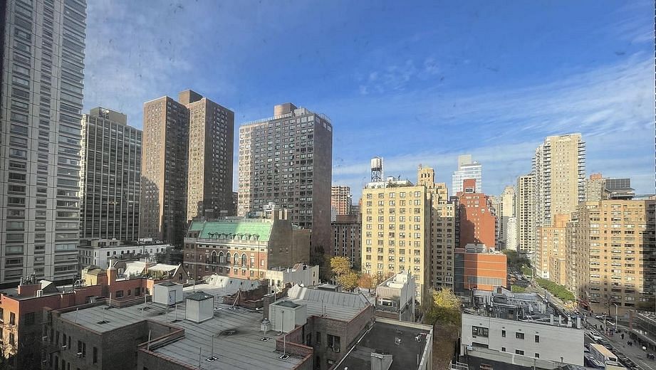 233 East 70th Street #12V