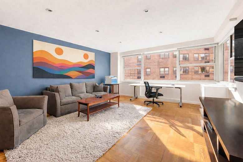 233 East 70th Street #14R