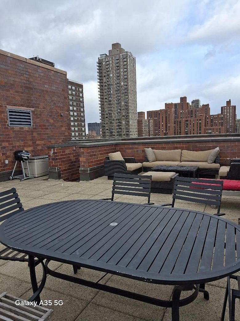 233 East 86th Street #5D