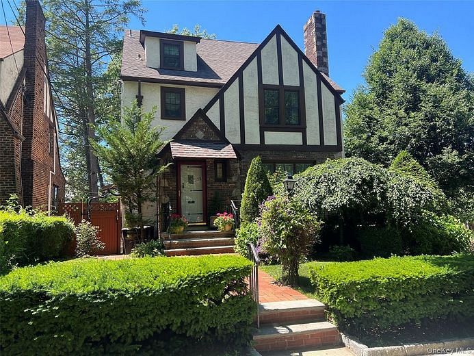 233 Kneeland Avenue