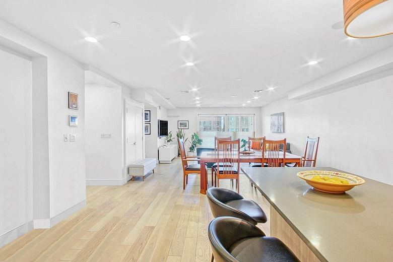 233 Ocean Parkway #6A