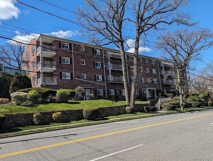 2333 Palmer Avenue #2F