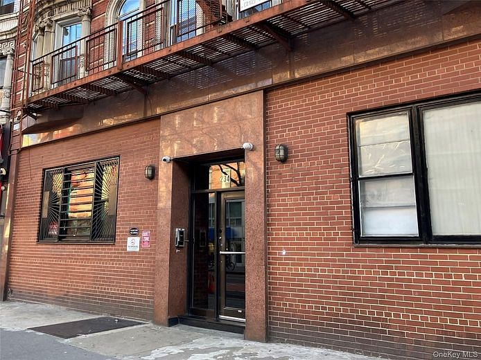 234 E 14th Street #1B