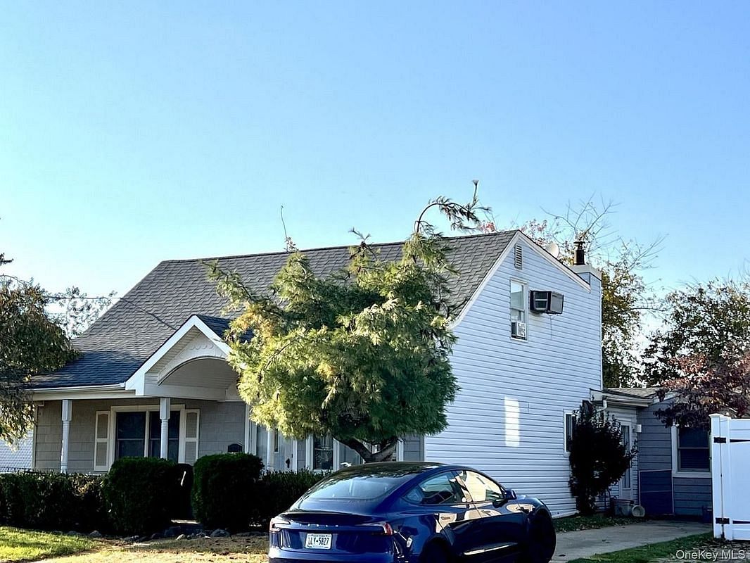 Image 1 of 1 for 2341 Westley Road in Long Island, Westbury, NY, 11590