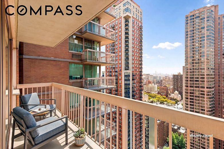 235 East 40th Street #34B