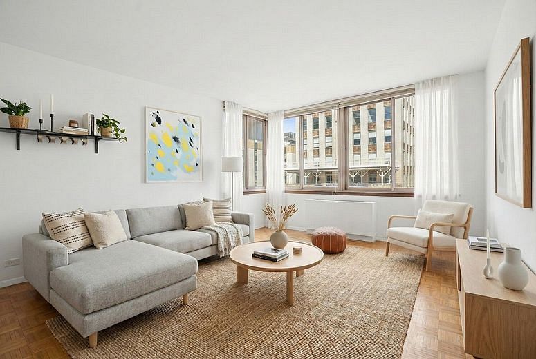 235 East 40th Street #39E