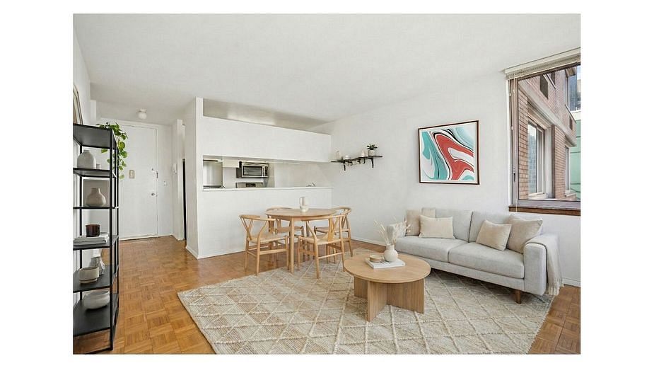 235 East 40th Street #39E