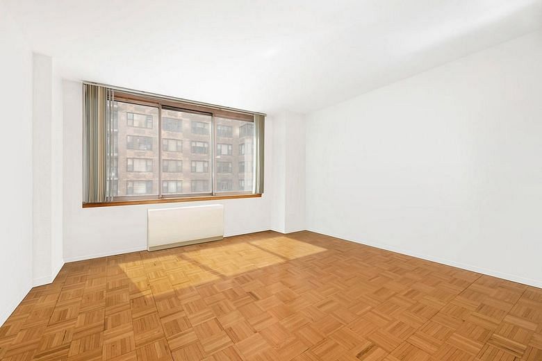 235 East 40th Street #9I