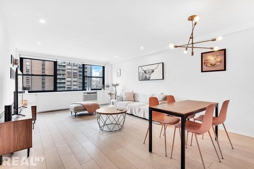 Image 1 of 6 for 235 East 57th Street #15B in Manhattan, New York, NY, 10022