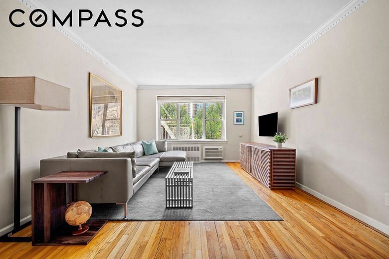 235 West 70th Street #3FG