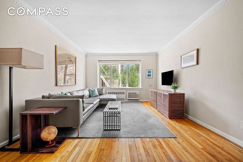 235 West 70th Street #3FG