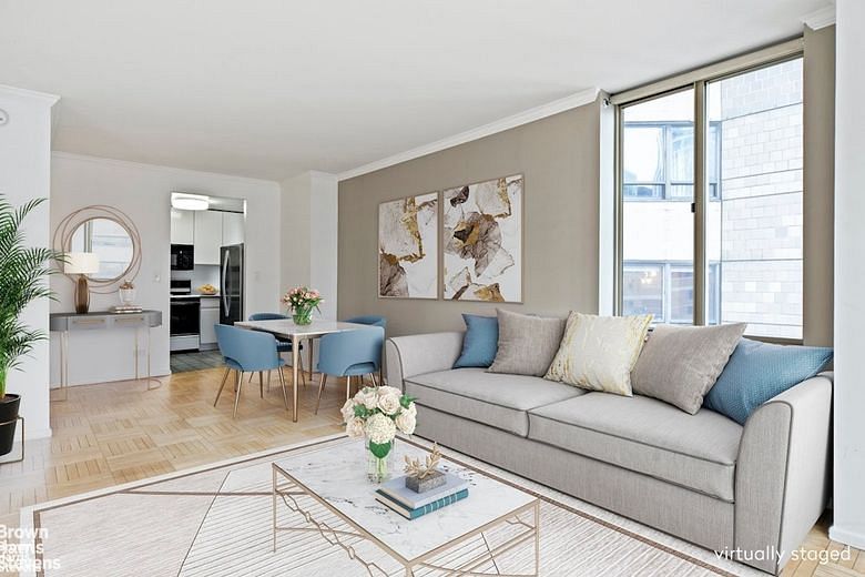 236 East 47th Street #21B