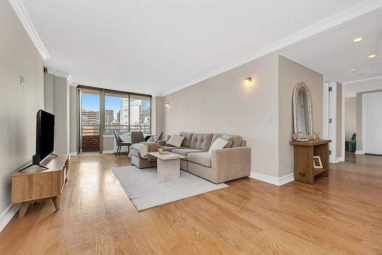 236 East 47th Street #38A