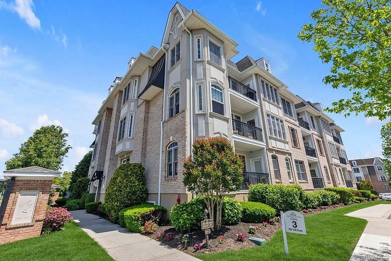 236 Roosevelt Way #3306