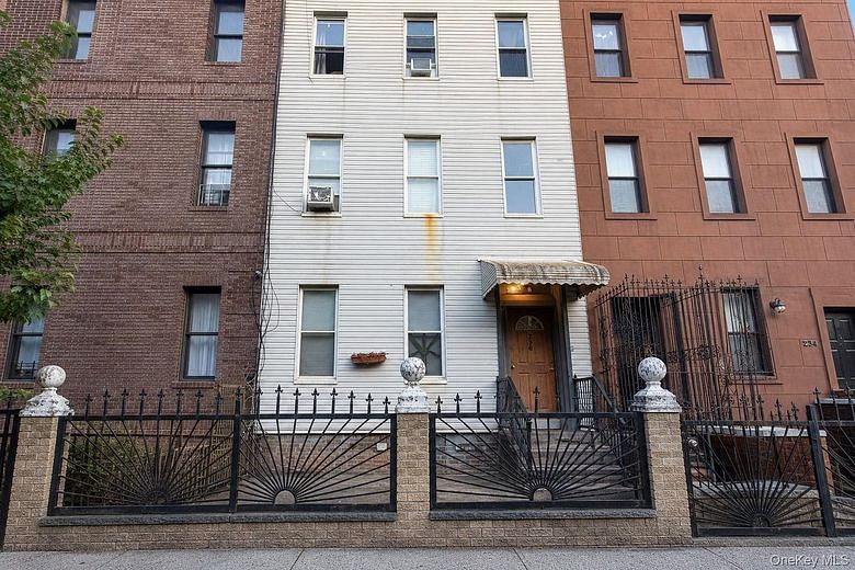 236 Schaefer Street