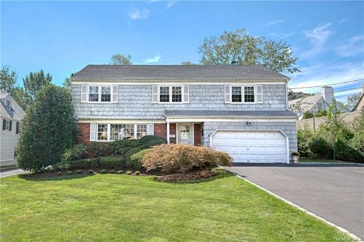 Image 1 of 27 for 5 Fairway Drive in Westchester, White Plains, NY, 10605
