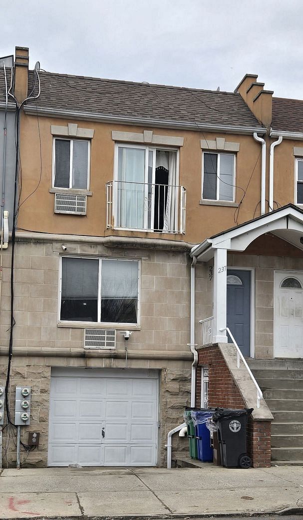 237 Cooper Street #1