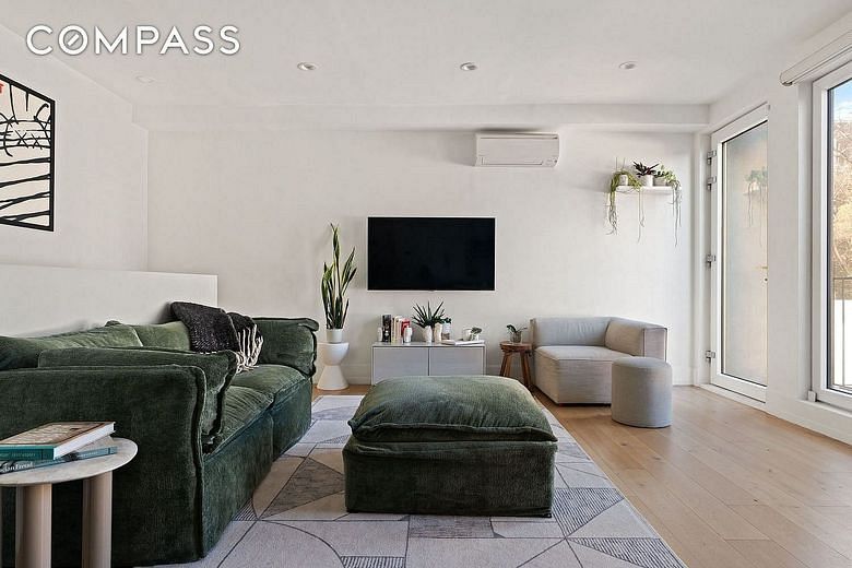 237 Rutland Road #1B