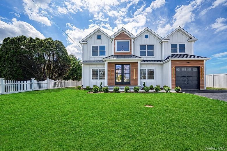 238 North Pine Street