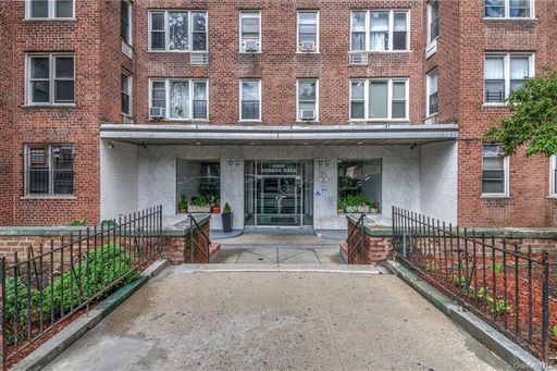 Image 1 of 15 for 2385 Barker Avenue #2A in Bronx, NY, 10467