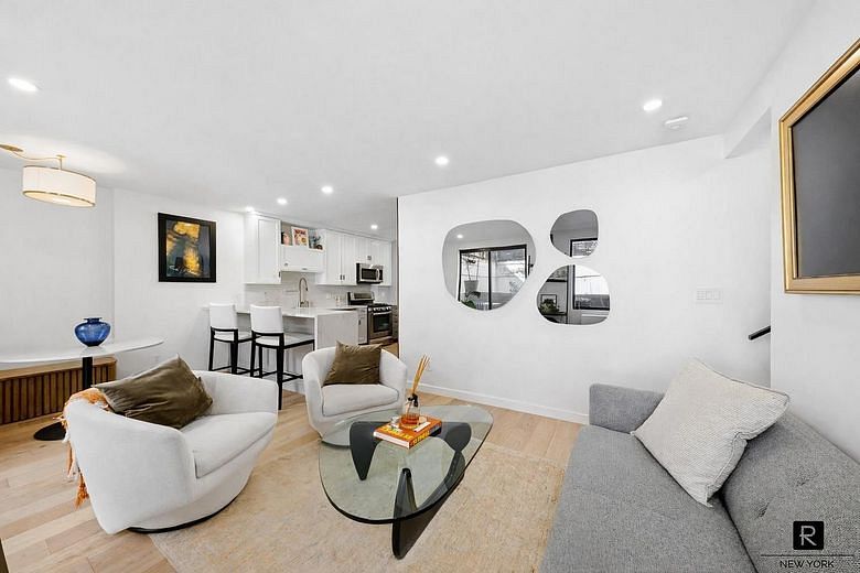 239 East 10th Street #GARDENA