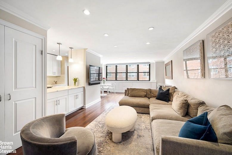 239 East 79th Street #10P