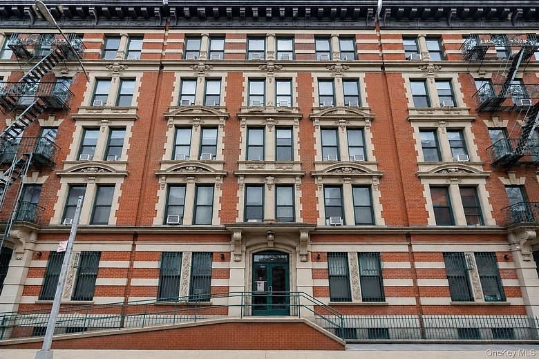 239 W 148th Street #3B