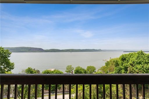 Image 1 of 35 for 33 Hudson Point Lane in Westchester, Ossining, NY, 10562
