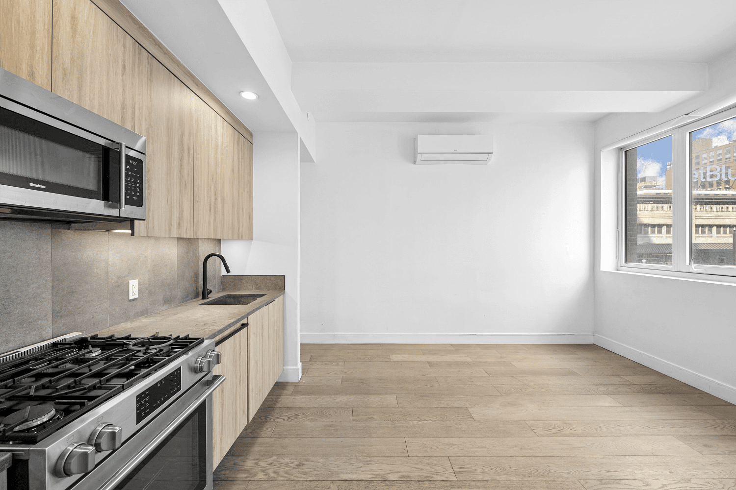 Image 1 of 15 for 24-16 Queens Plaza South #3G in Queens, NY, 11101