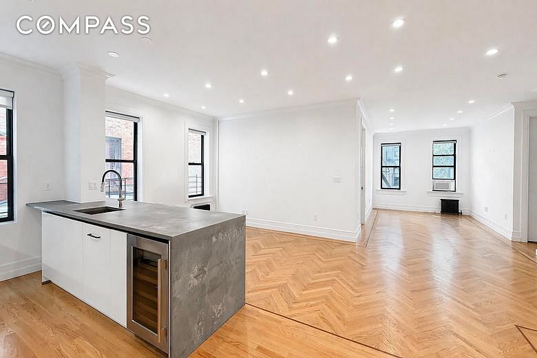 24-39 38th Street #B10B9