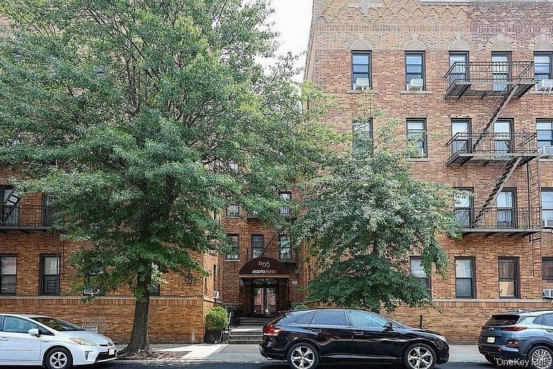 24-65 38th Street #10C