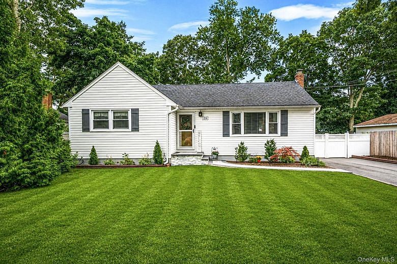 24 Alma Avenue