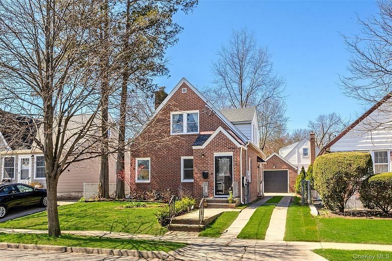 24 Beechhurst Avenue