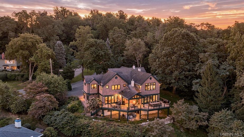 24 Country Club Lane