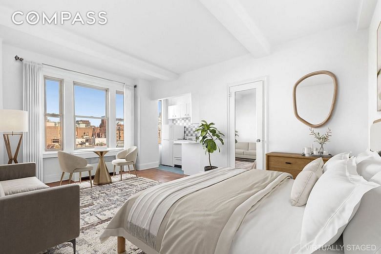 24 Fifth Avenue #831