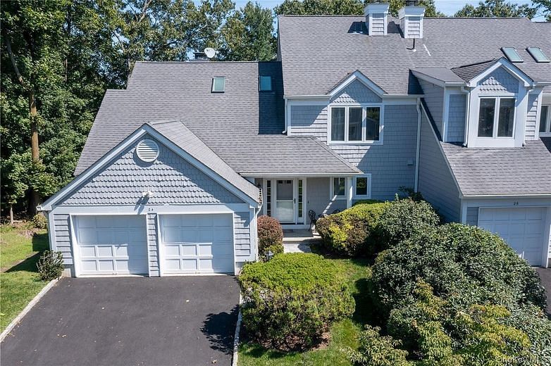 24 Oakcrest Lane