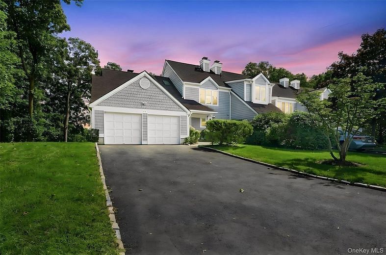 24 Oakcrest Lane