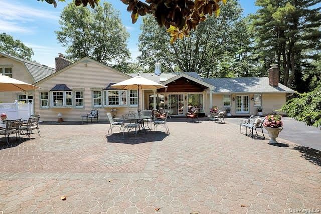 24 Rolling Hill Road