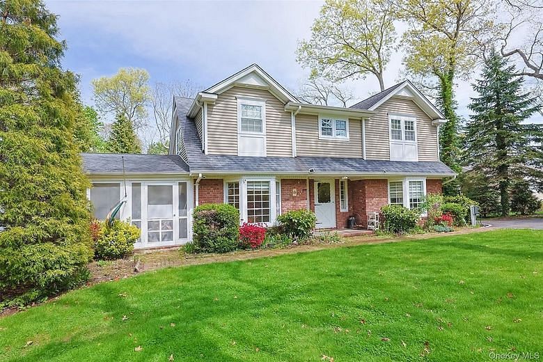 24 Timberline Drive