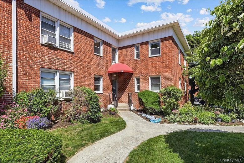 24 Winchester Avenue #2C