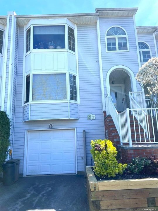 Image 1 of 8 for 240-24 Oak Park Drive #28A in Queens, Douglaston, NY, 11362