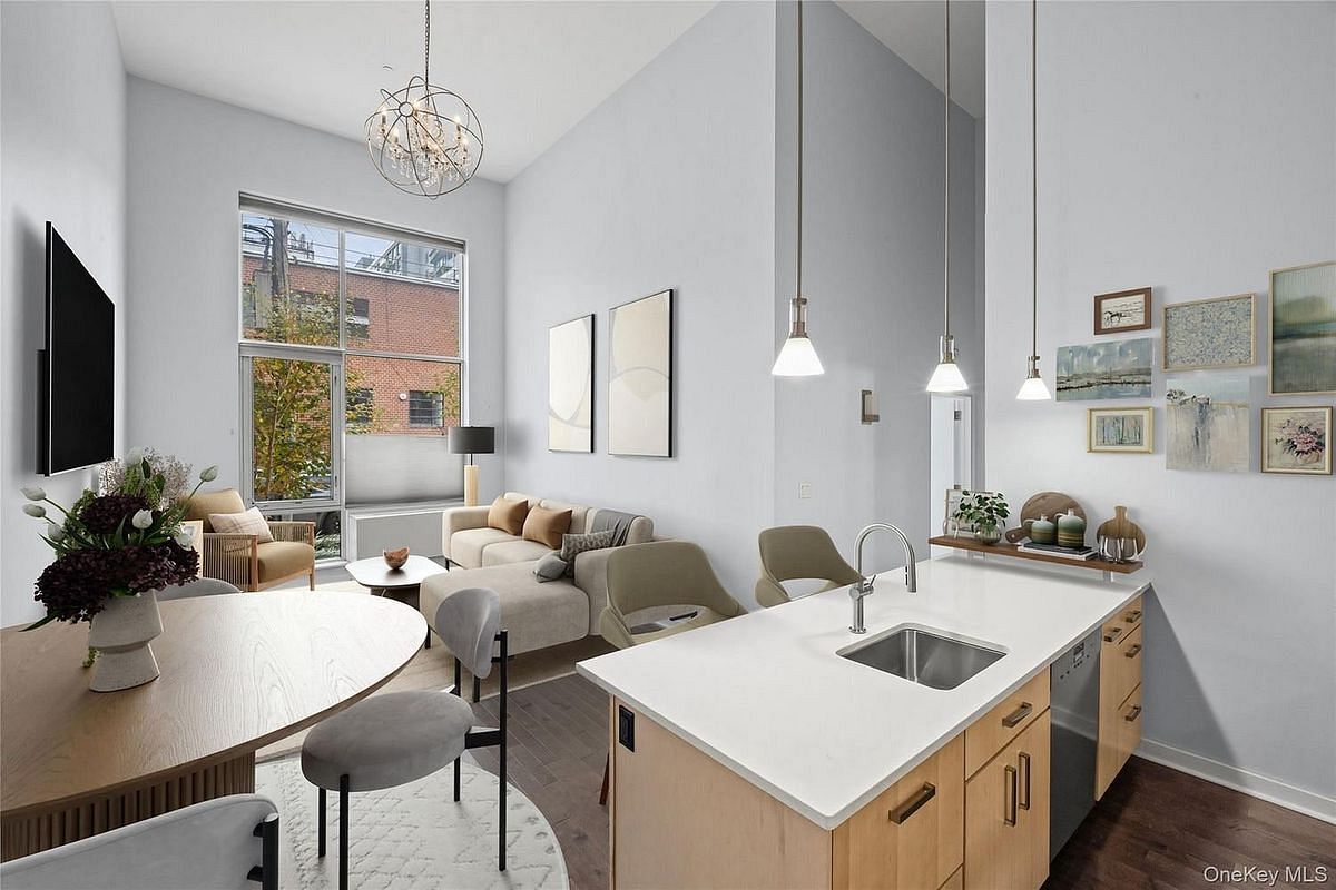 Image 1 of 39 for 240 51 Avenue #1H in Queens, New York, NY, 11101