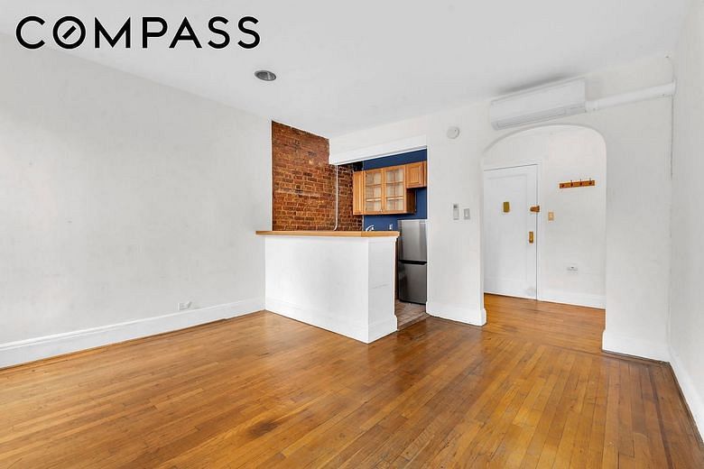 240 East 24th Street #2E
