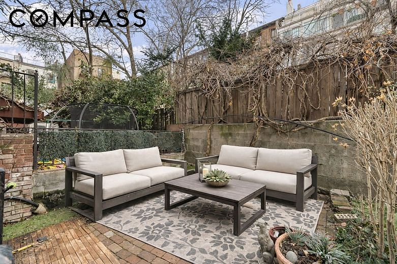 240 East 32nd Street #1A