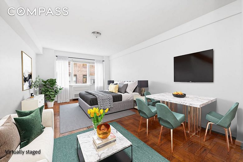 240 East 46th Street #8H