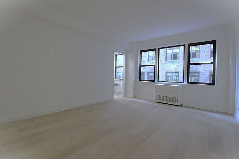 240 East 46th Street #8J