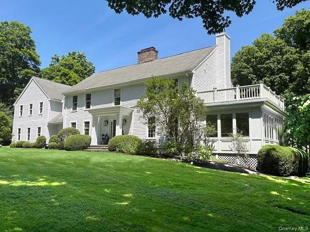 240 Eastwoods Road