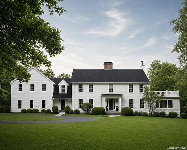 240 Eastwoods Road