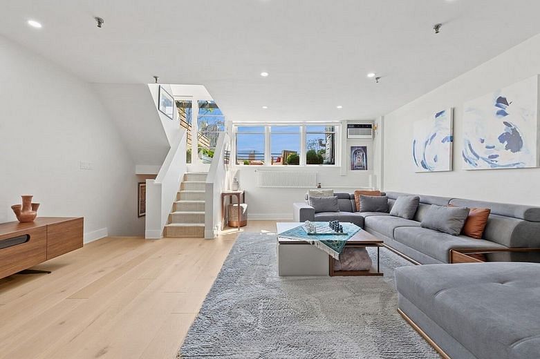 240 West 23rd Street #PHC