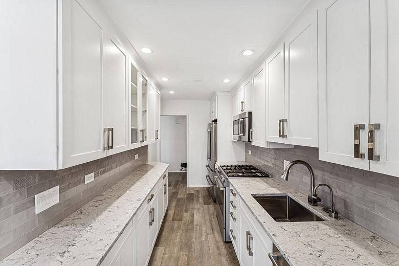 241-20 Northern Boulevard #2B